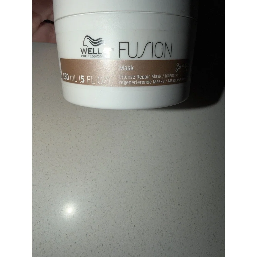 WELLA Professionals Fusion Intense Repair Hair Mask 150ml/5 Oz NEW